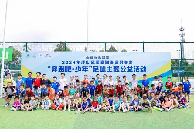 法网-王欣瑜苦战3盘负科帕奇 王曦雨收退赛礼首进32强
